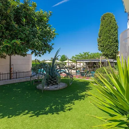 Astinian Apartments Jadranka * Pula