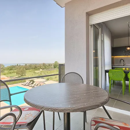 アパート Astinian Jadranka *