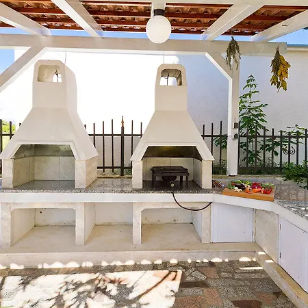 Astinian Apartments Jadranka Pula