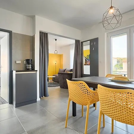 Astinian Jadranka Apartman Póla