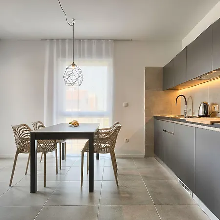 Astinian Apartments Jadranka * Pula